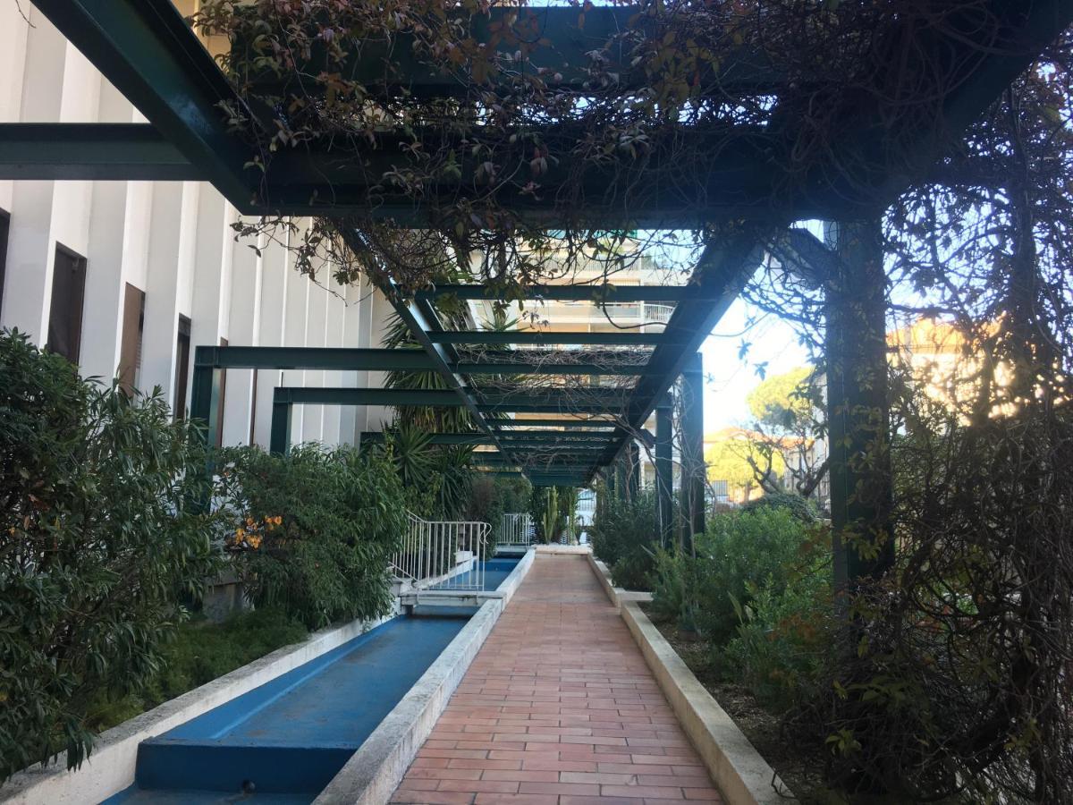 Le Studio Central Park Cannes Exteriér fotografie